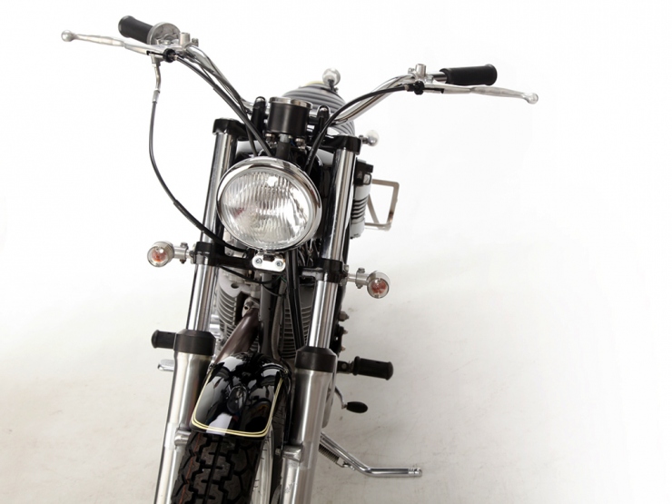 SR400/500用 フロントウインカーステー「MOTOR ROCK」