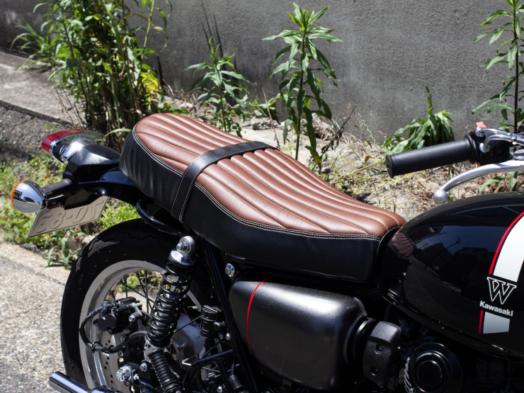 w650 2005年式　純正本革シート カワサキ W650/400/800 本革シート ブラック モーターロック