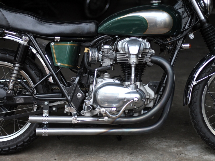 W650/400用 オールドスタイル手曲げマフラー Type2 ベアメタル「MOTOR 