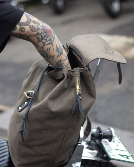 D'ellas Leathers シーシーバッグ DL-41「MOTOR ROCK」