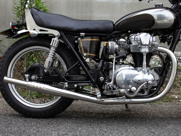 トランペットマフラー　メーカー不明　w650 srv250 08011431_66ab1dcc3abdd.jpg