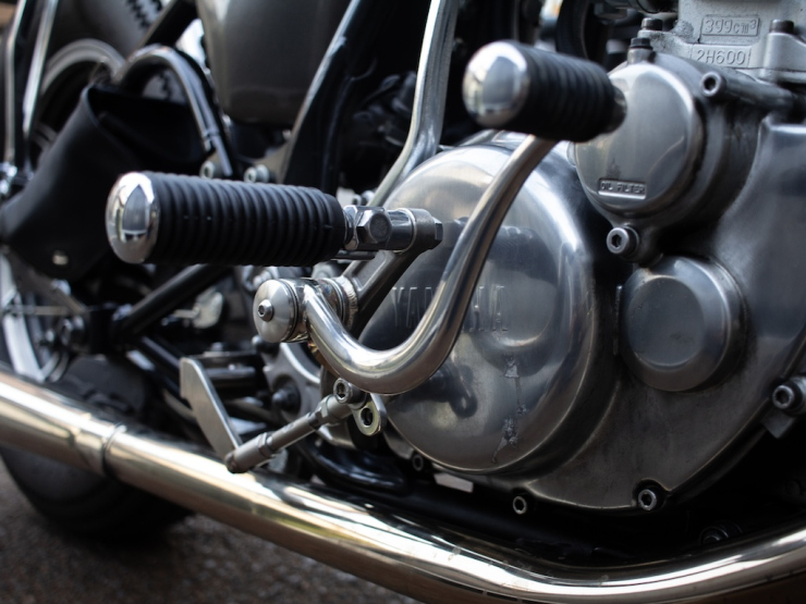 なお　ミッドハイステップステー ミッドハイフットコントロールCustom～♪ | (有)遠藤自動車サービス