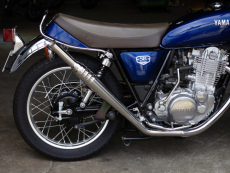 YAMAHA SR400/500用 69トランペット スリップオン　マフラー SR400/500用 69トランペット 新型スリップオン アップ FI車