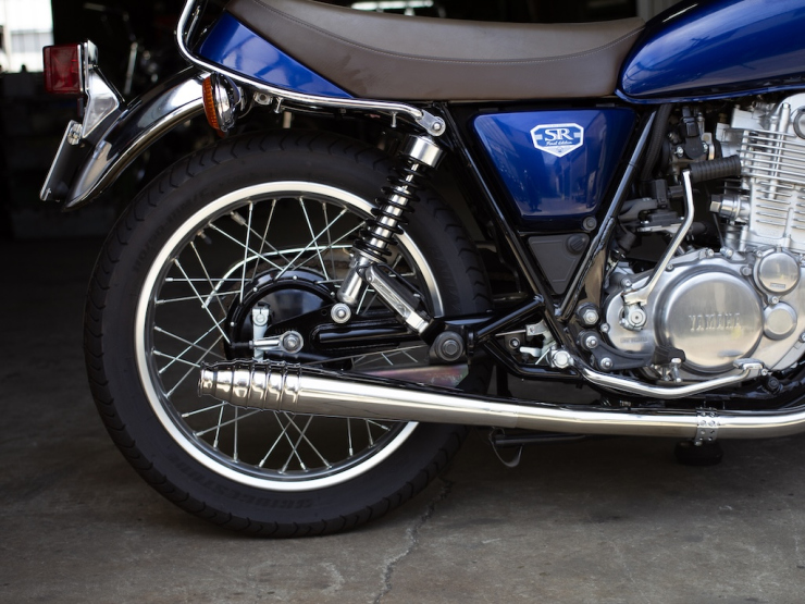 SR400用 69メガホン 新型フルエキ ダウン FI車「MOTOR ROCK」
