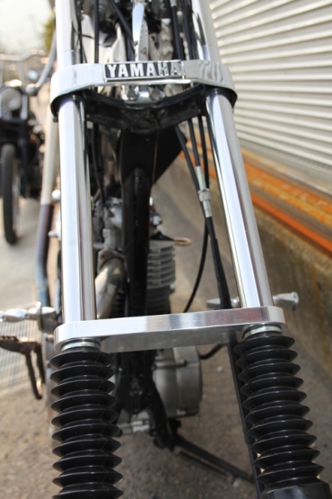 2%er SR400/500用 チークバー フロントスタビライザー「MOTOR ROCK」