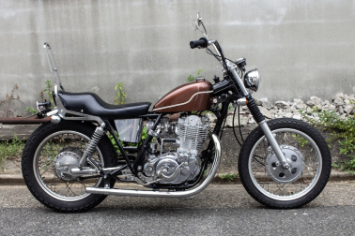 YAMAHA SR400 新規製作コンプリートカスタム車