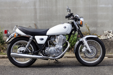 YAMAHA SR400 走行11km